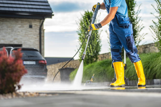 Best Commercial Building Pressure Washing  in Martinsburg, WV